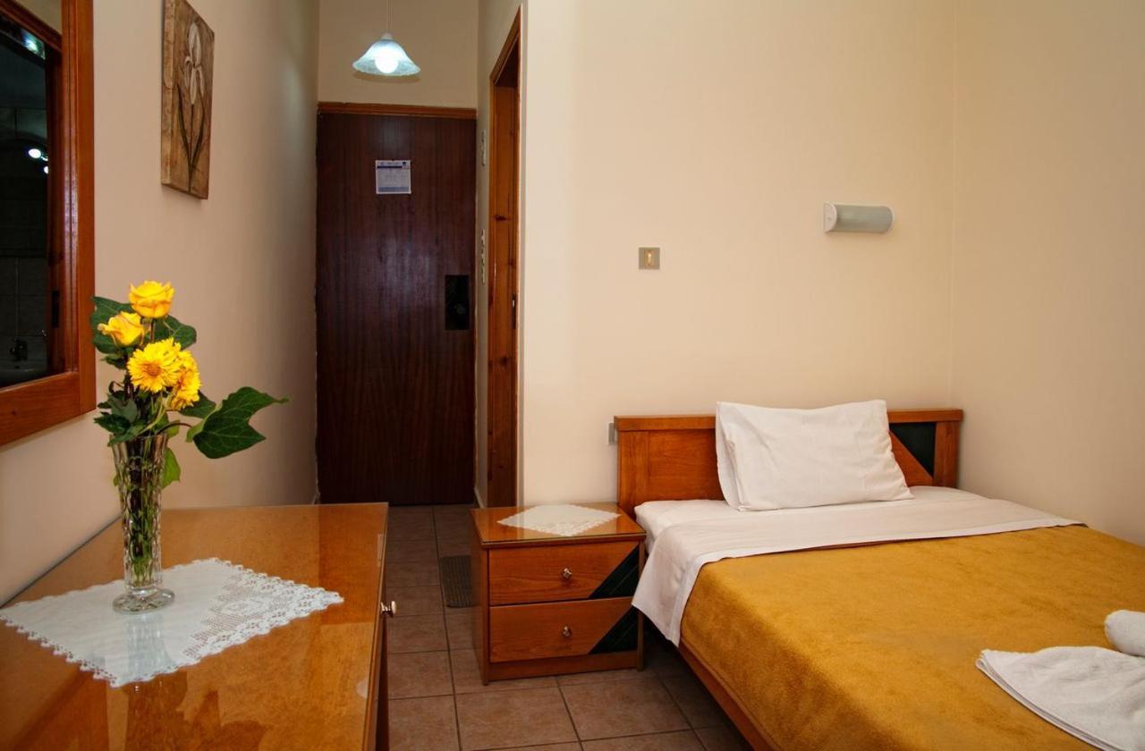 Nicolas Hotel ゲオルギオポリス エクステリア 写真